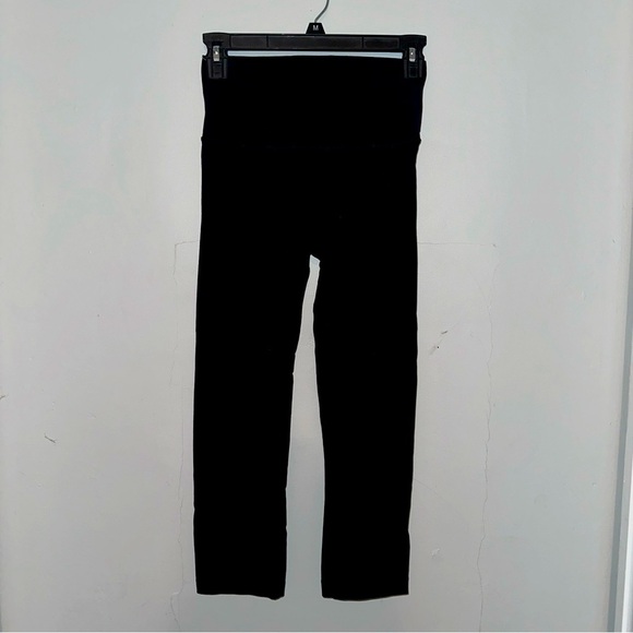 Lululemon black wunder under crop high rise full on luon leggings size 4 - Picture 3 of 6